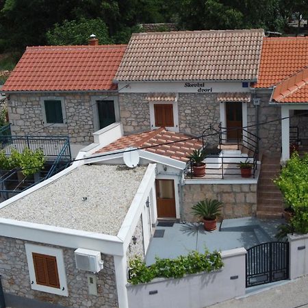 Holiday Home Skevini Dvori 斯塔利格拉德-帕克利尼卡 外观 照片