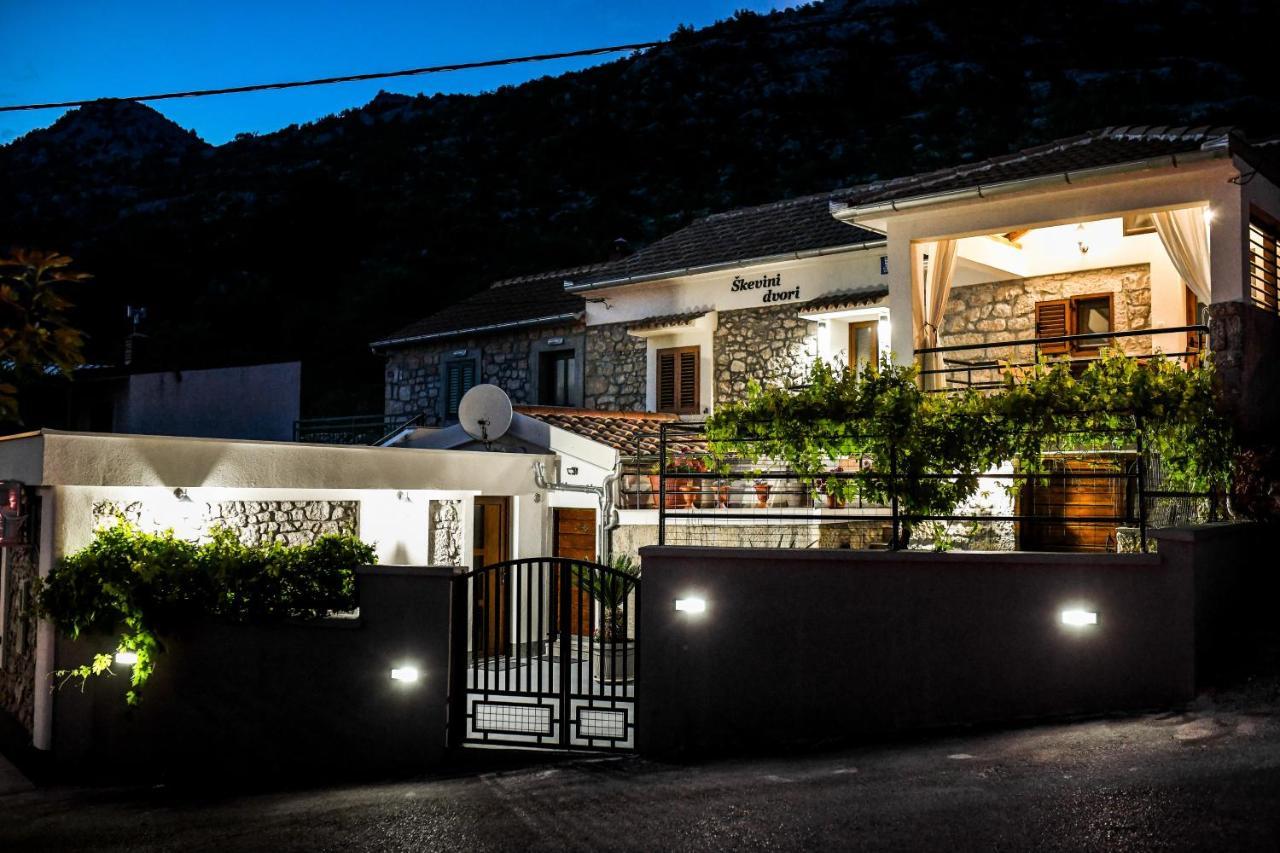 Holiday Home Skevini Dvori 斯塔利格拉德-帕克利尼卡 外观 照片
