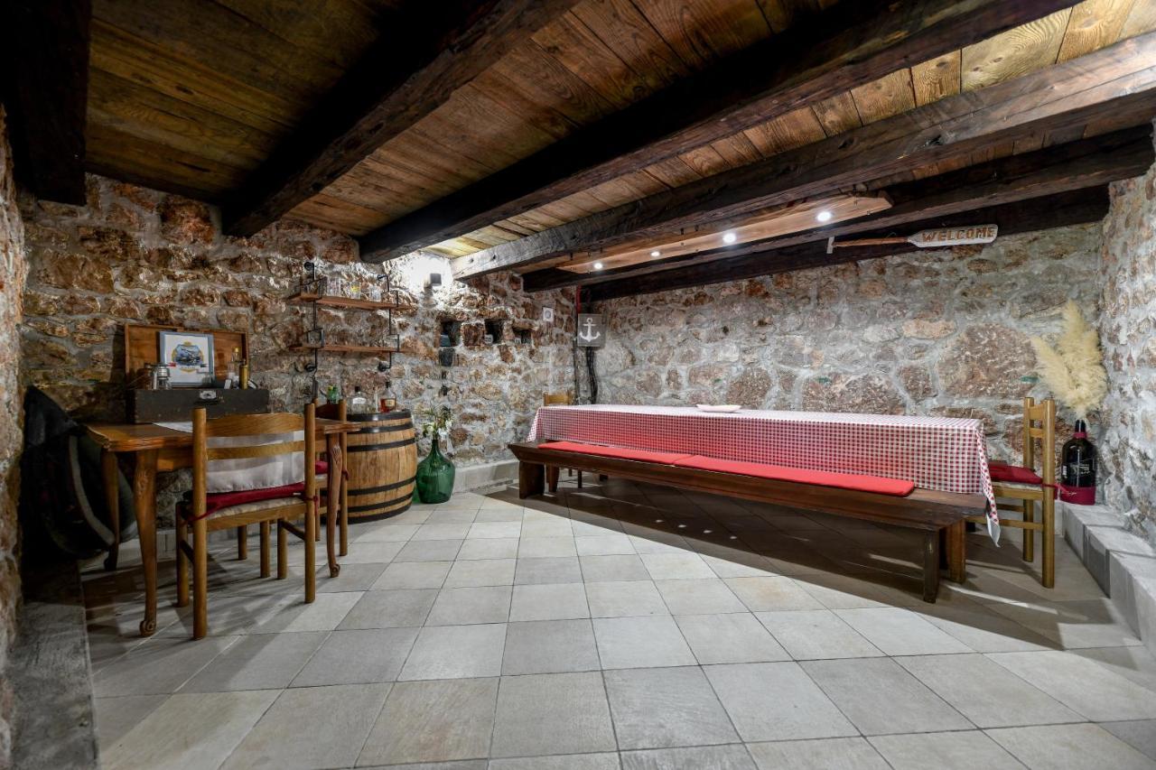 Holiday Home Skevini Dvori 斯塔利格拉德-帕克利尼卡 外观 照片