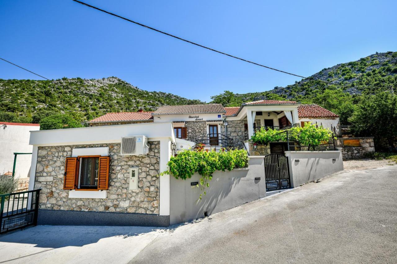 Holiday Home Skevini Dvori 斯塔利格拉德-帕克利尼卡 外观 照片